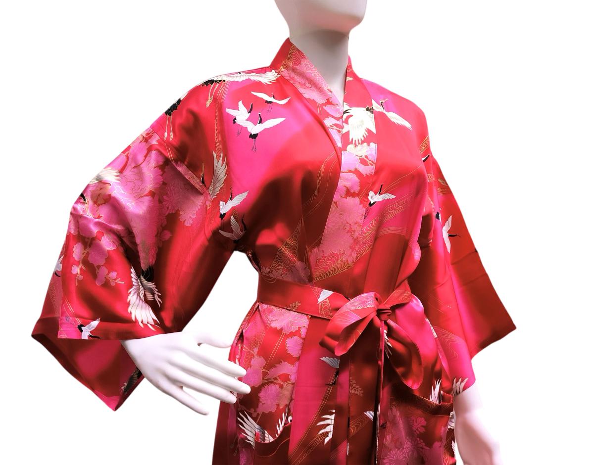 Knielanger Seiden-Kimono mit Kranichmotiv