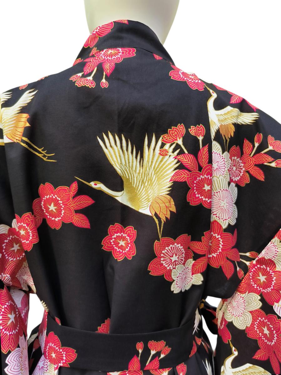 Japanischer Kimono mit Kyo Yuzen Färbetechnik
