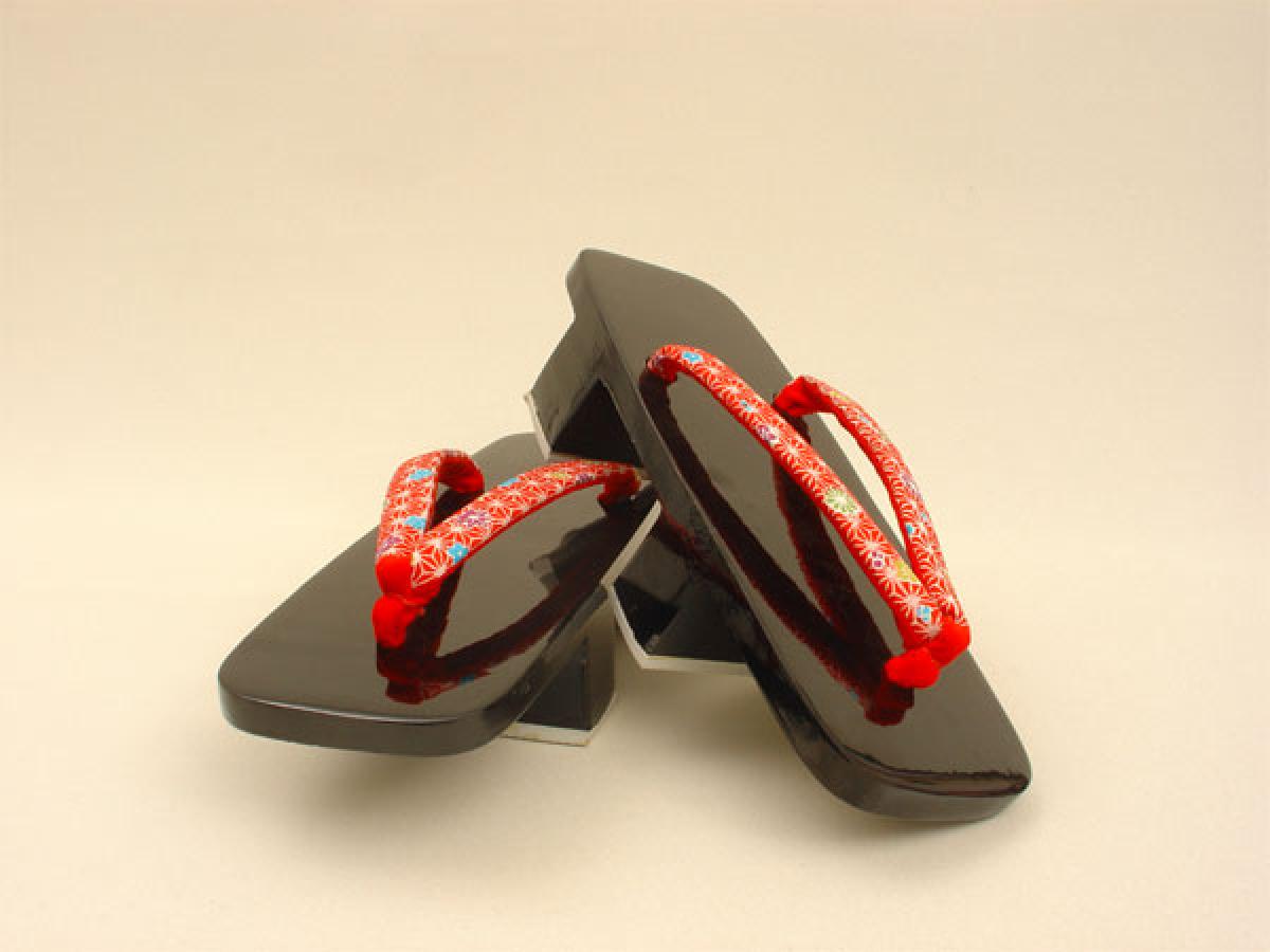 Japan Damen Geta Glogs Lack schwarz