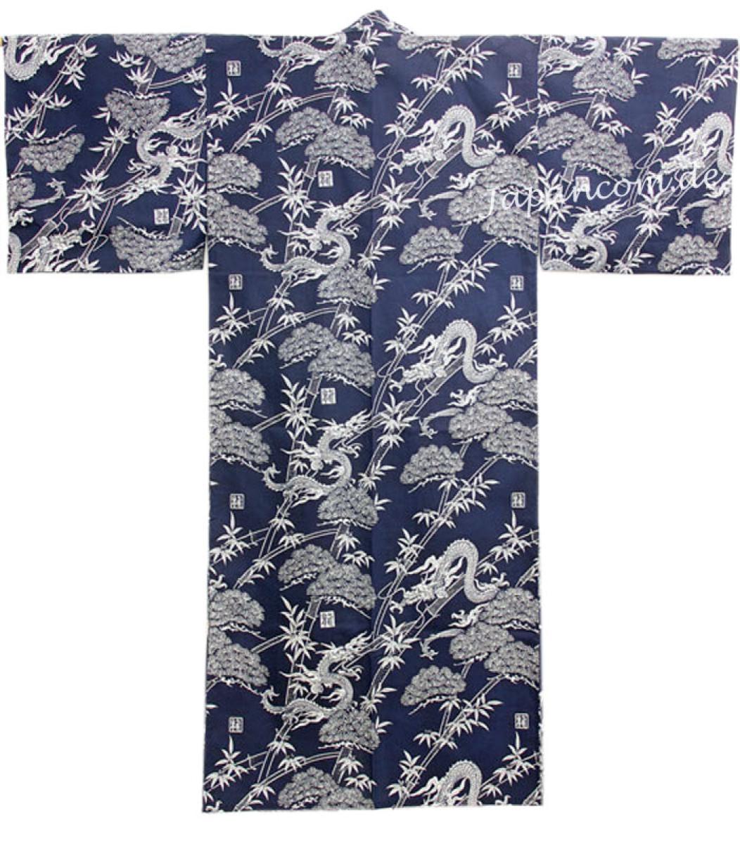 Traditionelle halbgeschlossene Kimonoärmel bei Herren Yukata Drachen blau