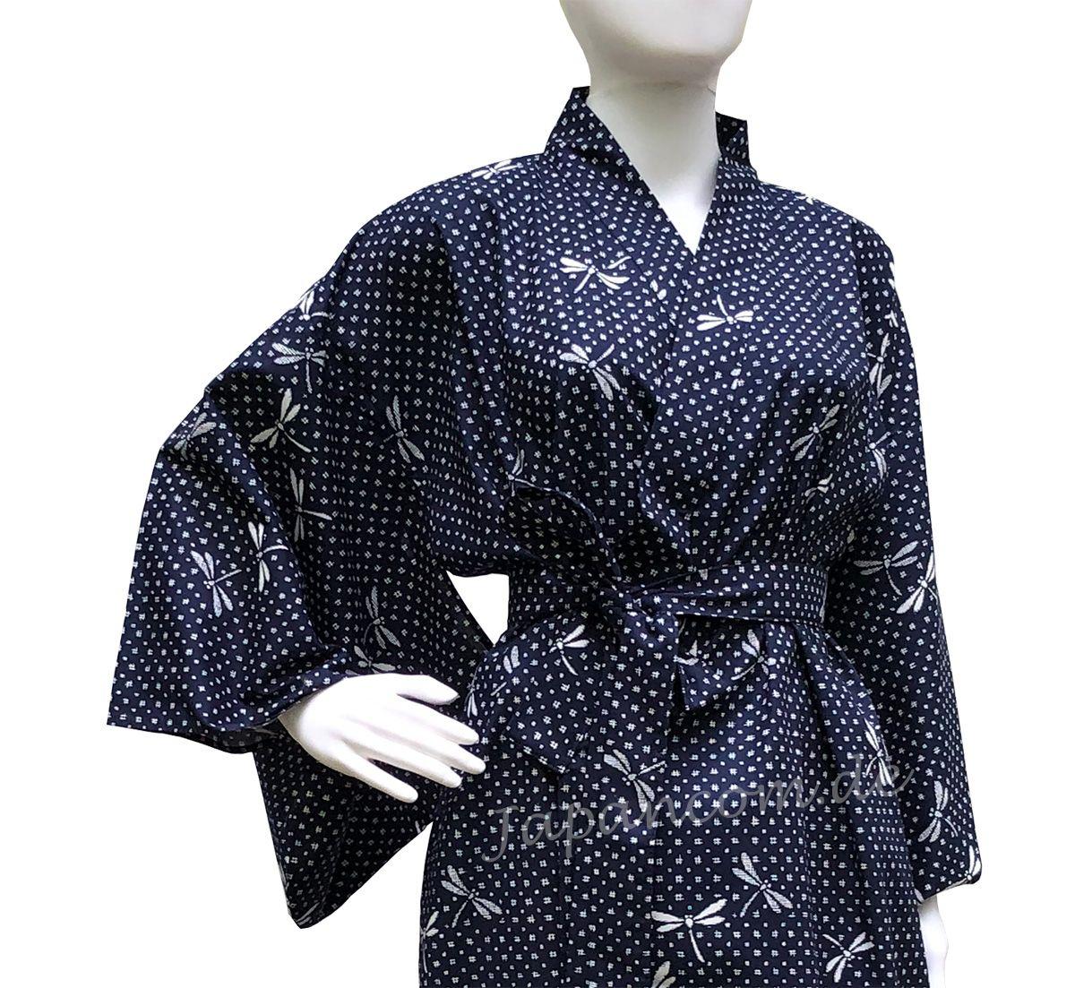 Japanische Libellen Tombo als traditionelles Glücksmotiv auf einem Yukata Kimono