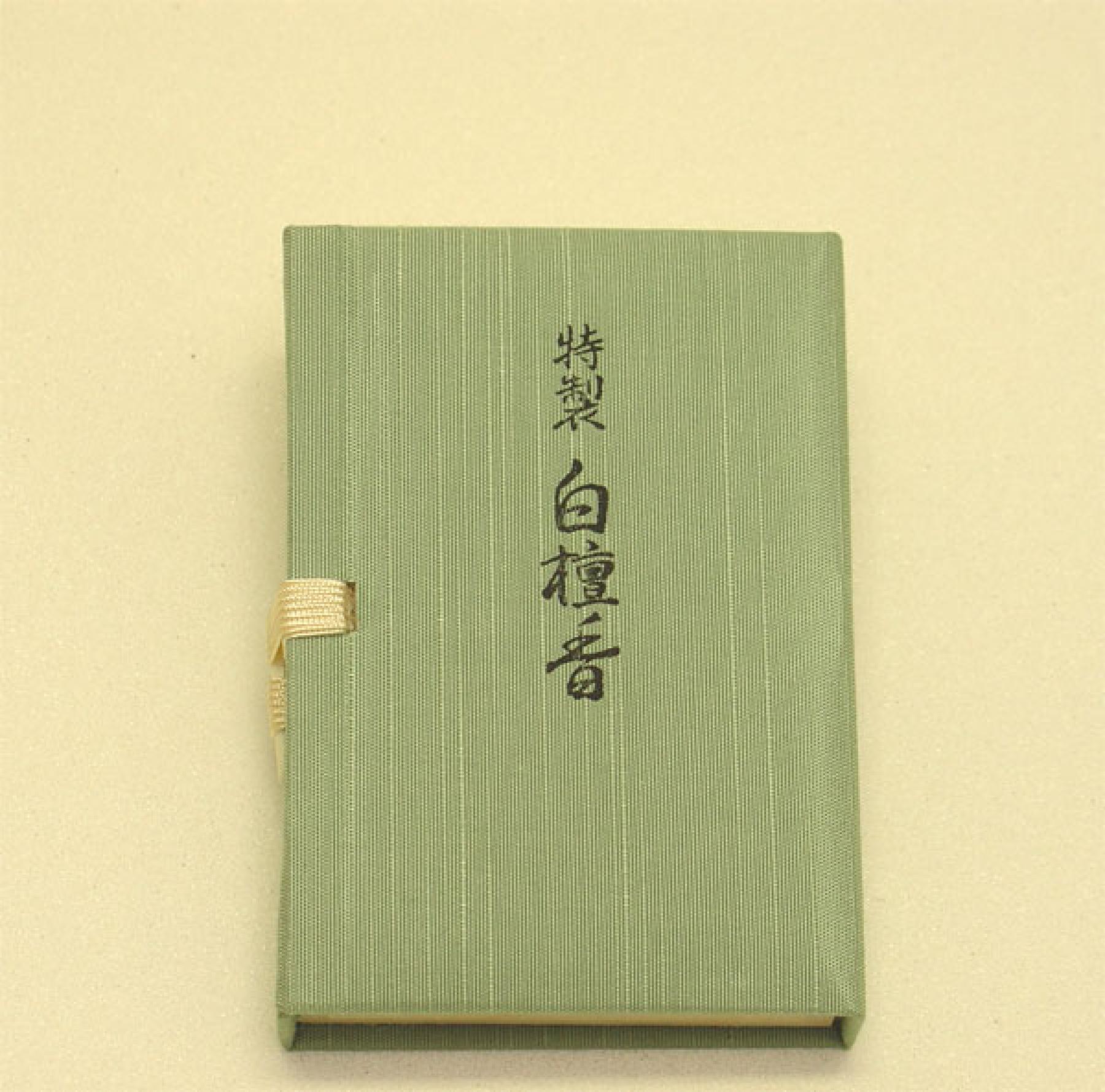 Nippon Kodo Tokusen Byakudan 60sticks mit Halter