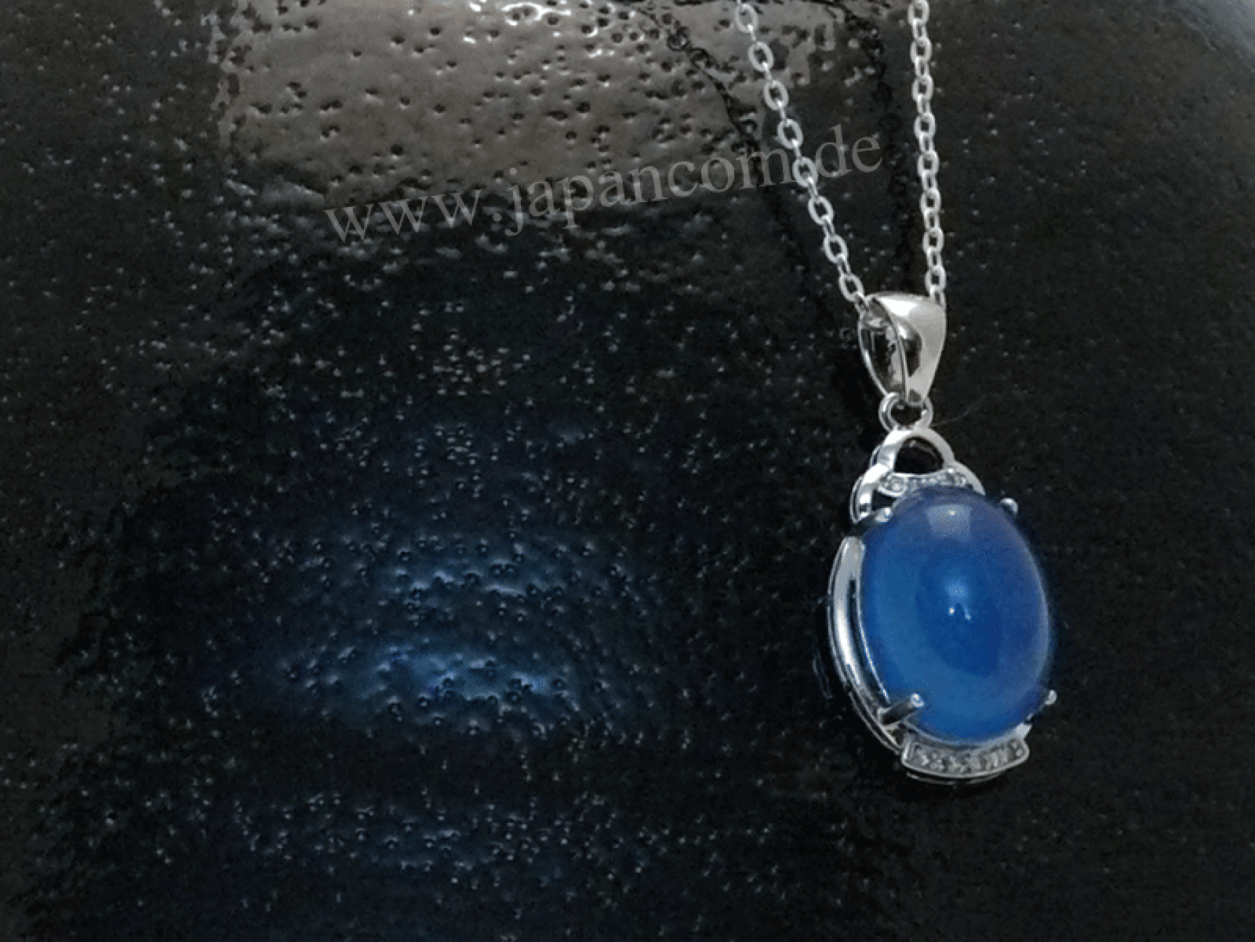 Silberkette mit blauem Calcedon Anhänger