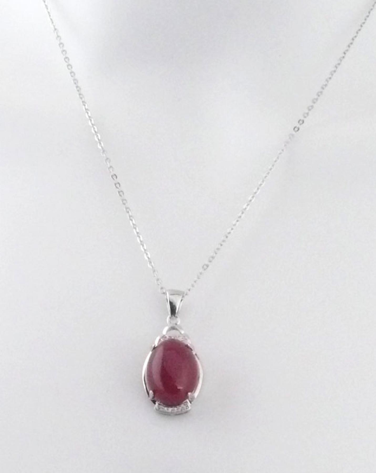 Silberkette mit rotem Calcedon Anhänger