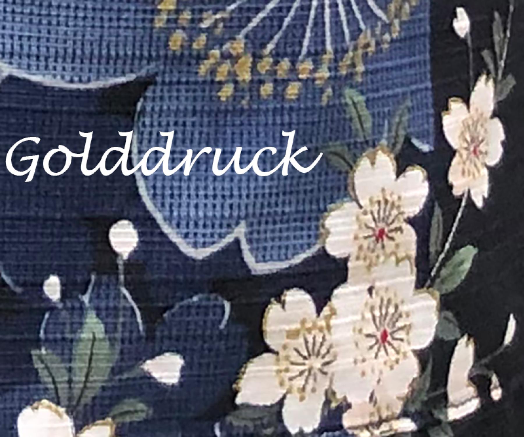 Detailaufnahme des Baumwollstoffs am blauen Happi Kimono