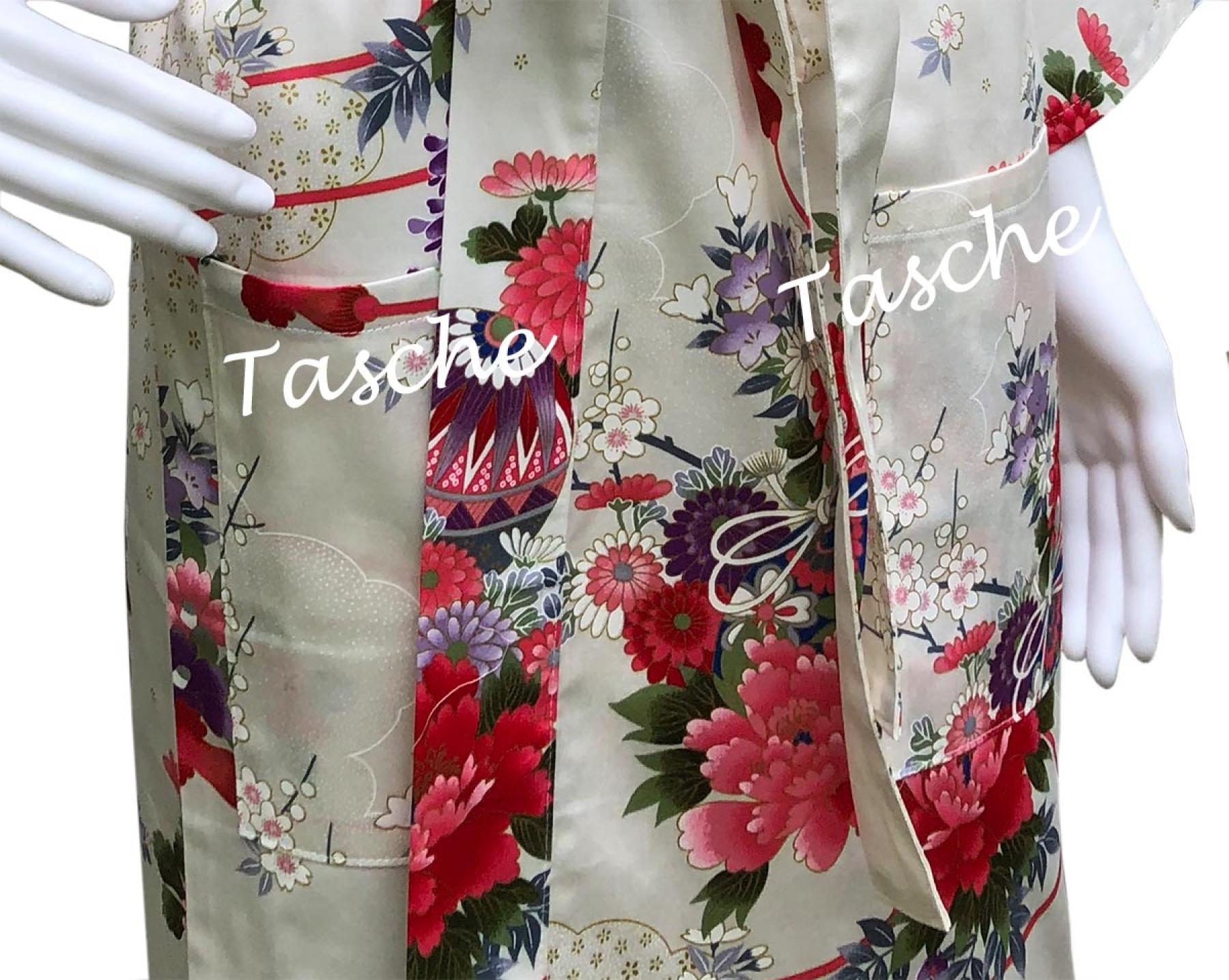 Kimono Damen Suzu Kirschblüten weiss kurz
