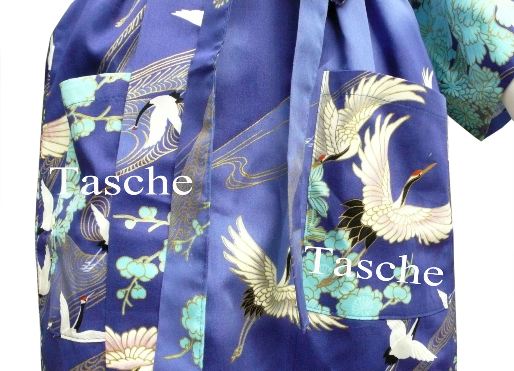 Tasche am royalblauen Happi Kimono mit Kranichmotiv