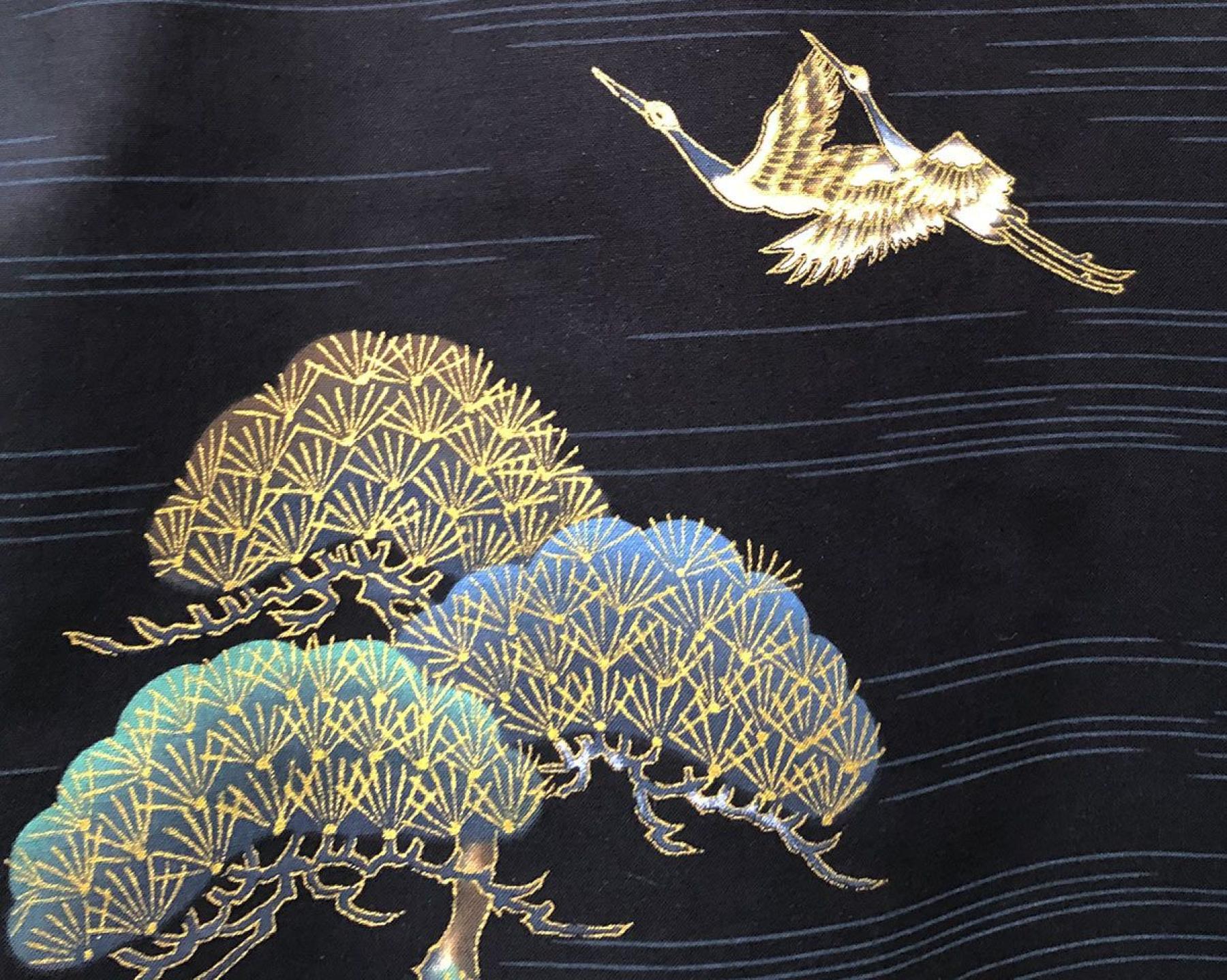 Damen Kimono Kraniche und Kiefern schwarz