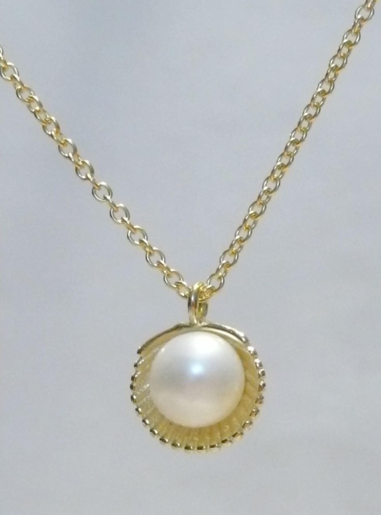 Silberkette mit Anhänger Muschel mit Perle