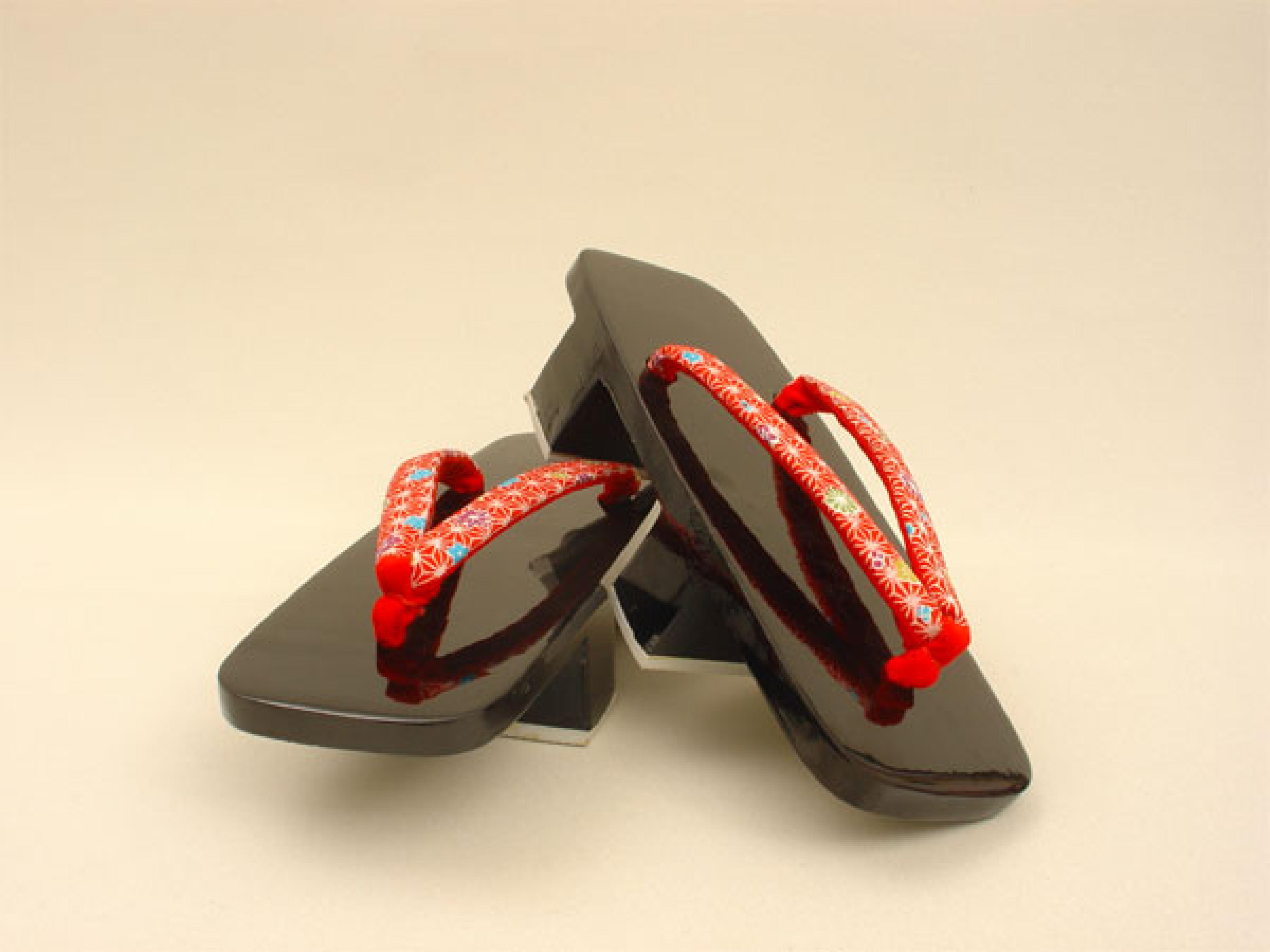 Japan Damen Geta Glogs Lack schwarz