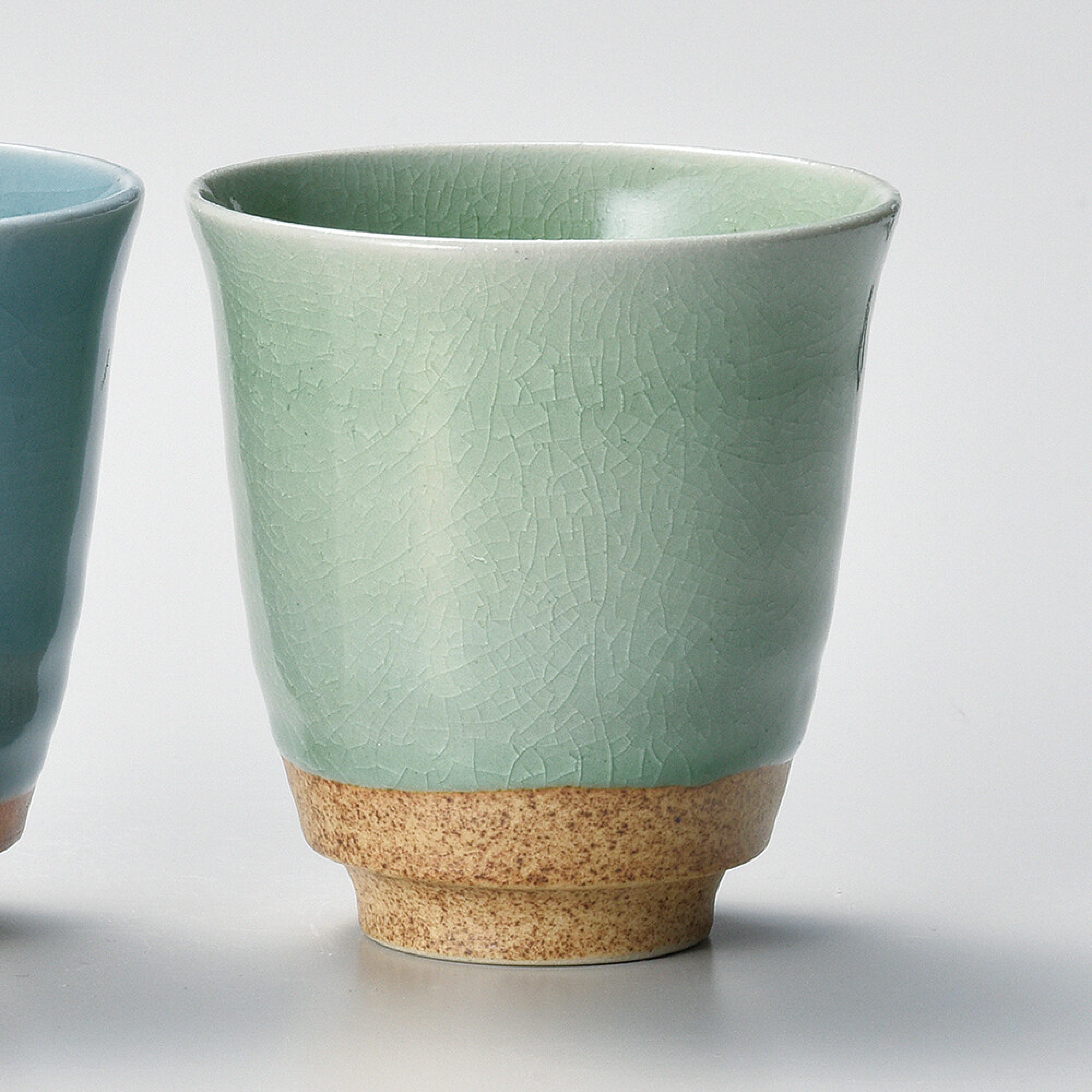 Teebecher Celadon Wakakusa grün