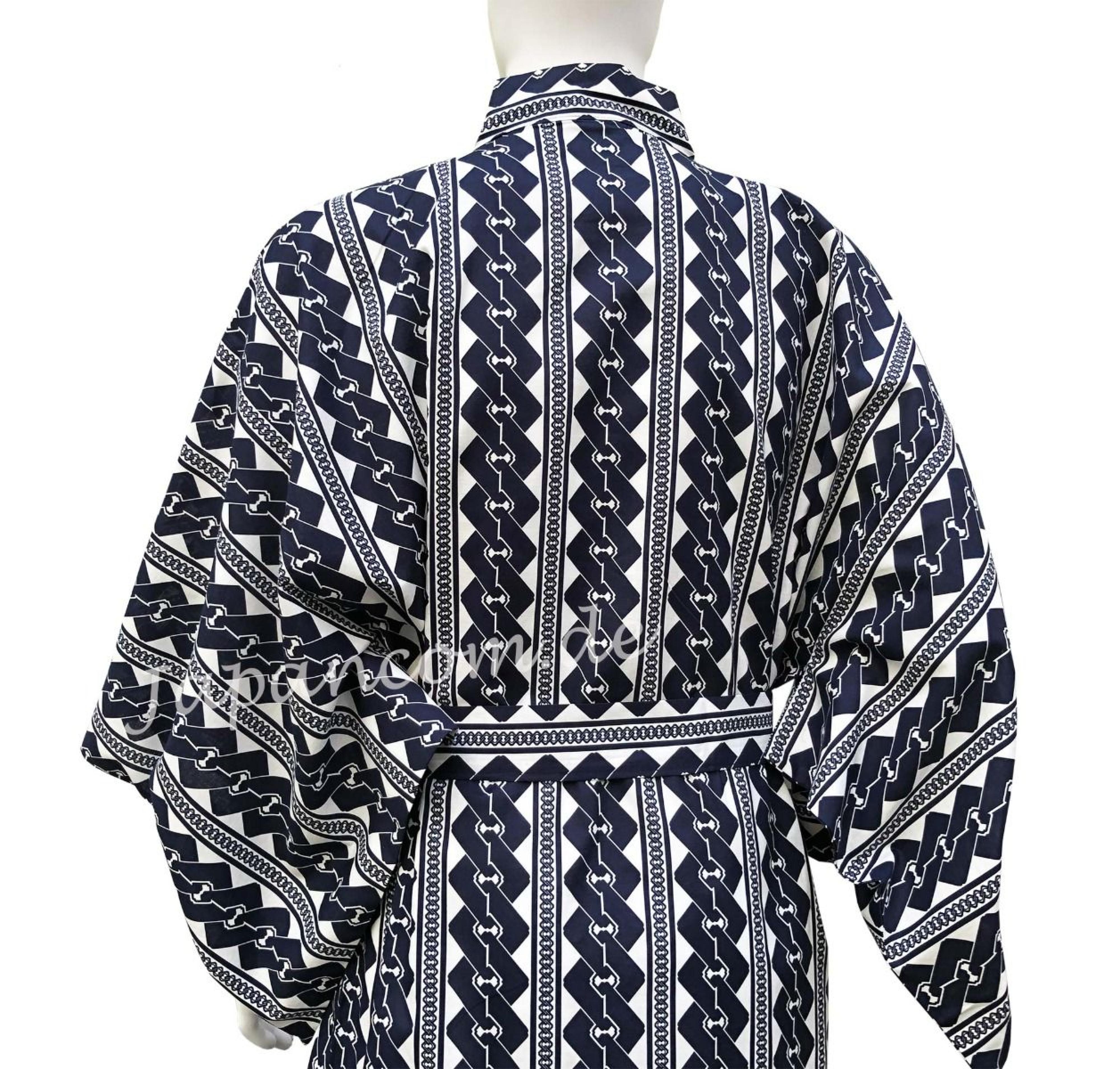 Yukata mit stilisiertem Kettengliedermuster